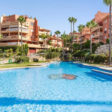 U-nique Benajarafe Lejlighed Marbella