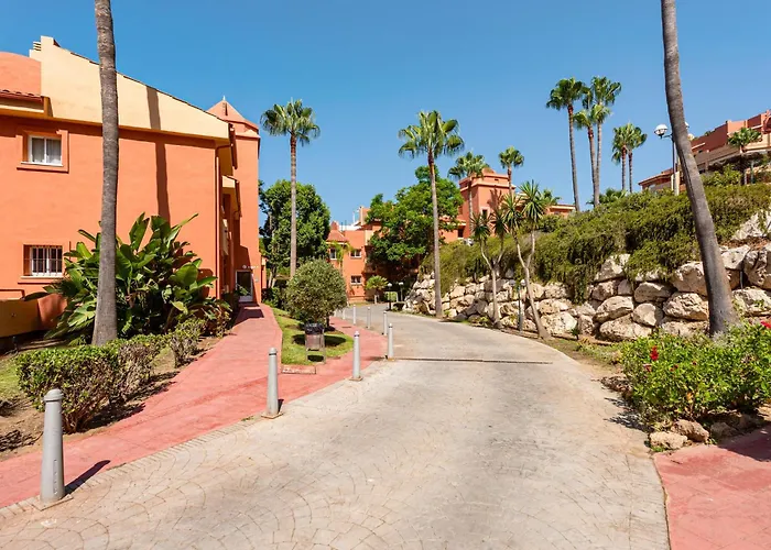 U-nique Benajarafe *