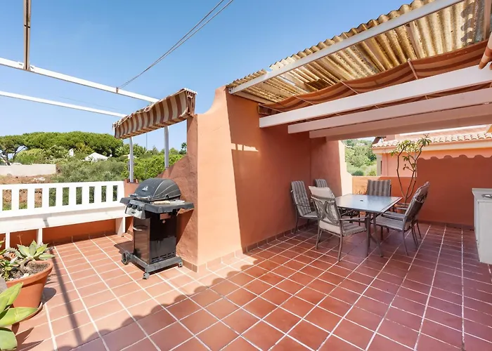 U-nique Benajarafe * Marbella